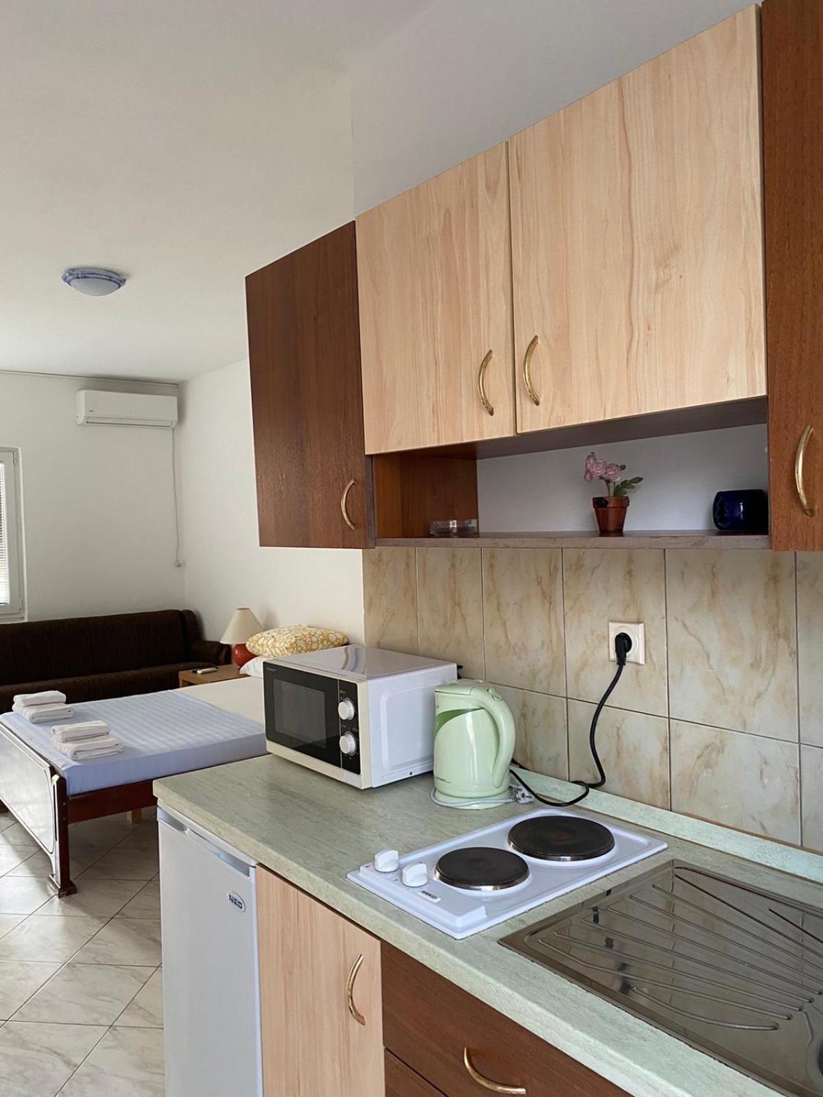 Apartments Vila Kurtagic Добра-Вода Экстерьер фото