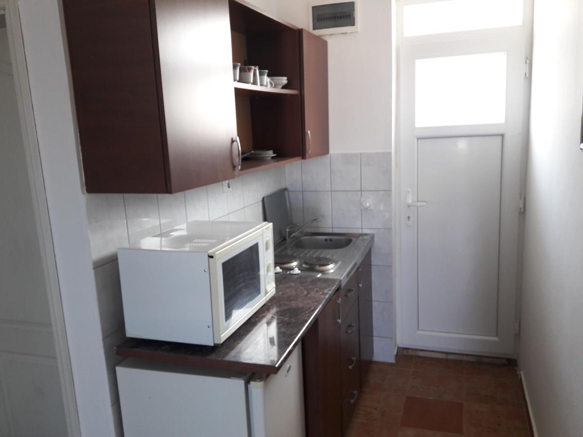 Apartments Vila Kurtagic Добра-Вода Экстерьер фото