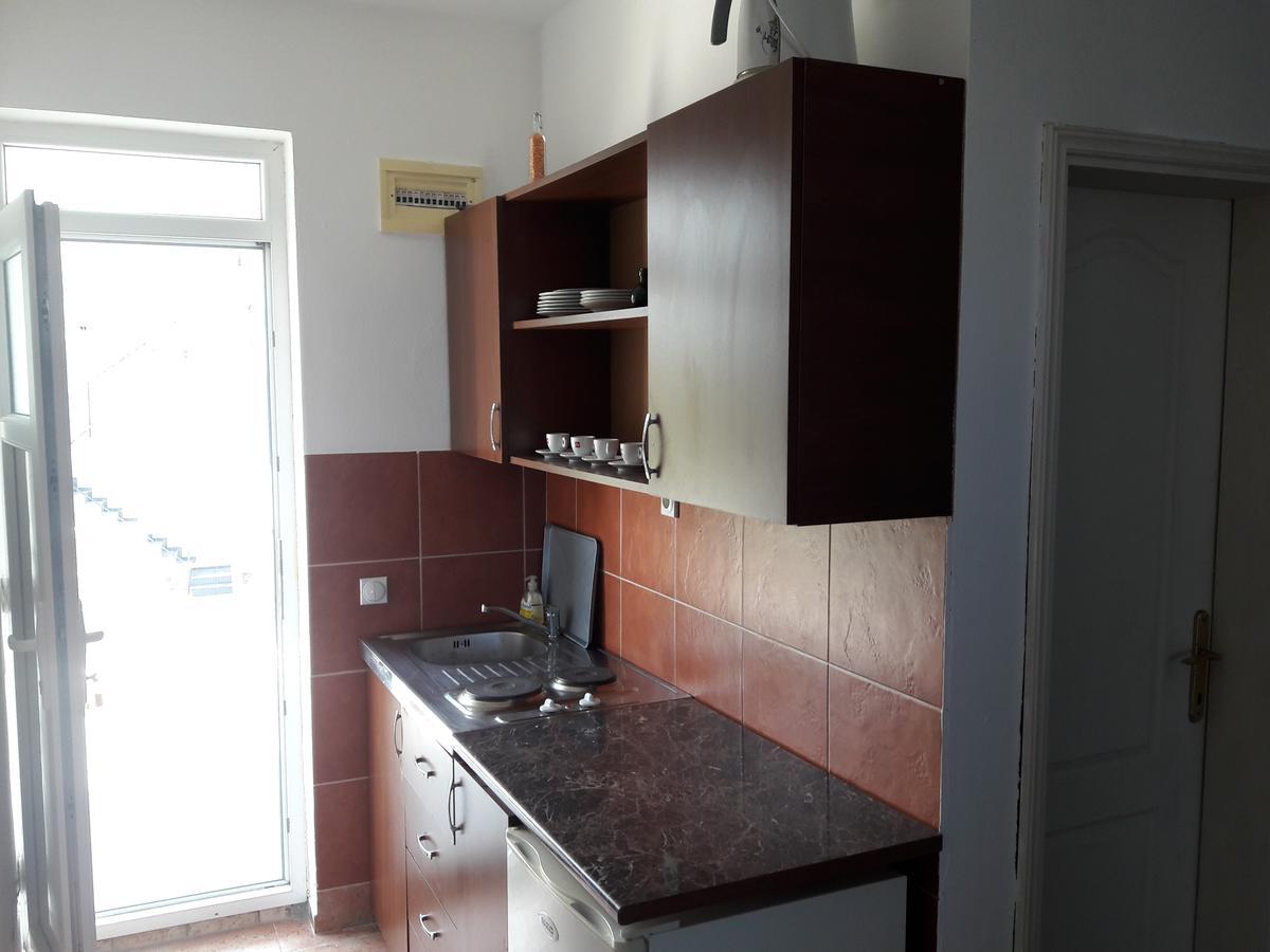 Apartments Vila Kurtagic Добра-Вода Экстерьер фото